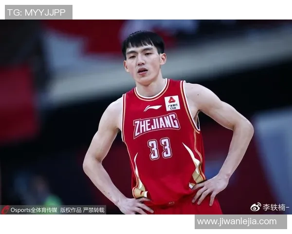 吴前的篮球之路:从少年梦想到职业生涯的辉煌历程与成就分析 吴前的篮球之路:从少年梦想到职业生涯的辉煌历程与成就分析